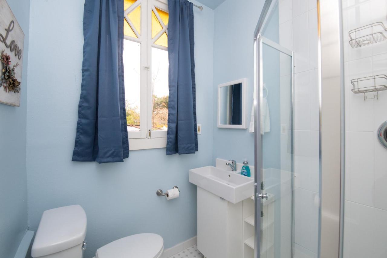 Beautiful Two-Story In Central Galveston, Short Walk To Beach, Near Downtown! | Seas The Breeze Villa Ngoại thất bức ảnh